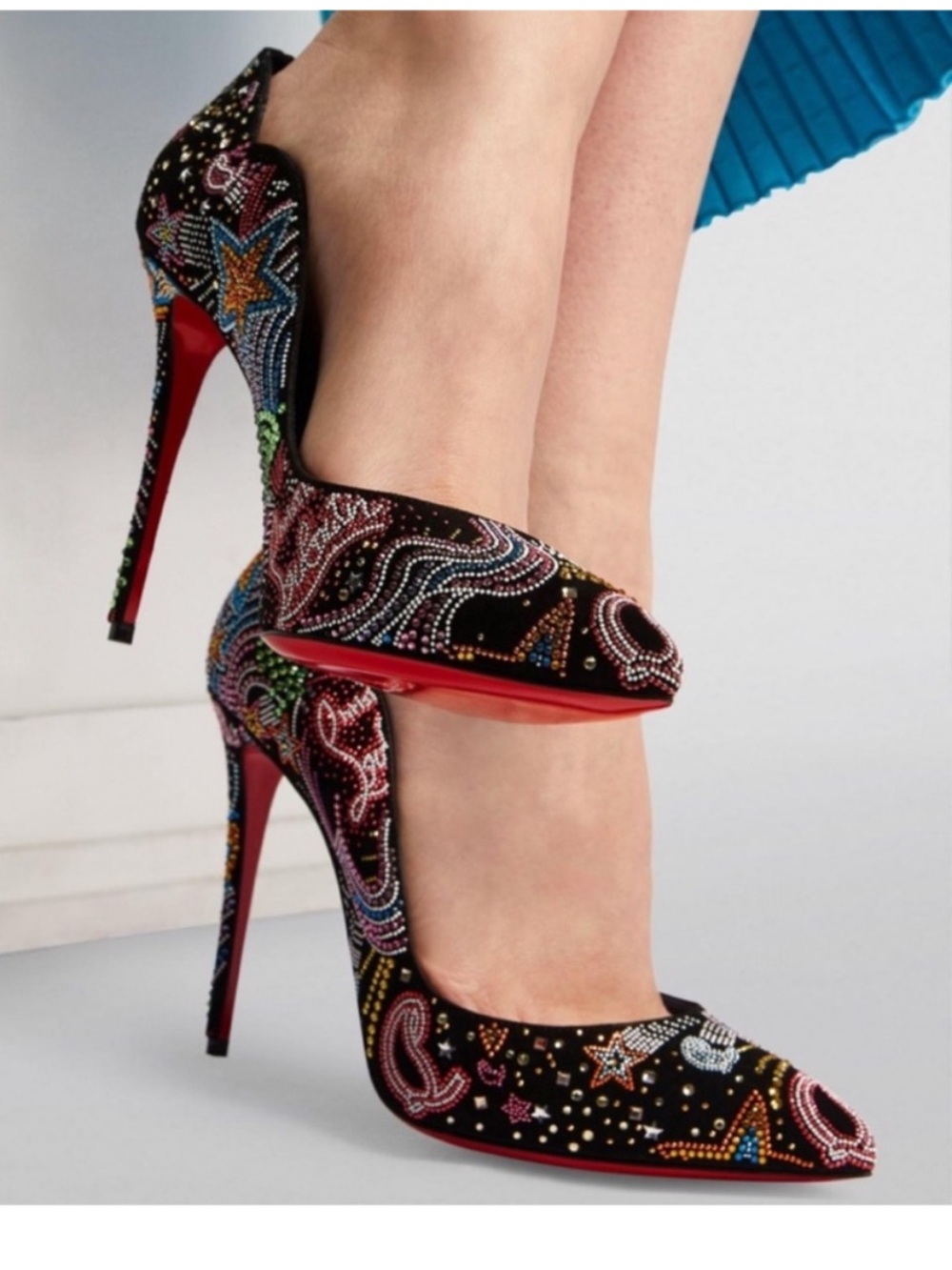 Christian Louboutin Hot Chick
starlight Strass Crystal 100mm heels
RETAIL
3,295